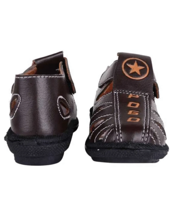 18 Velcro Sports Sandals For Boys